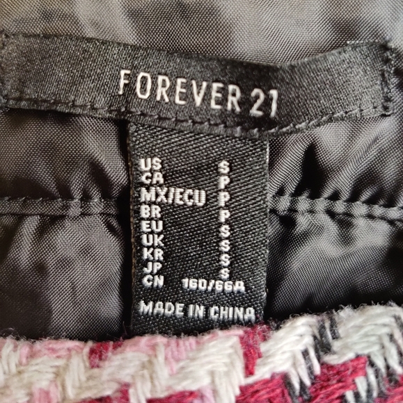 Forever 21 Plaid Mini Skirt Size Small - Picture 4 of 4